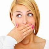 Лечение и причины неприятного запаха изо рта