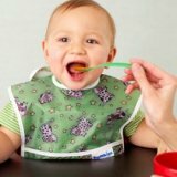 Кормление и питание маленького ребенка