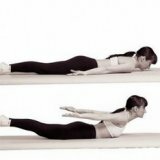 Упражнения для красивой груди и осанки