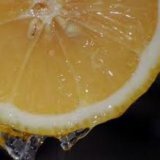 Полезные свойства лимонного сока
