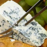 Сыр с плесенью для здоровья человека