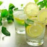 Польза воды с добавлением лимона